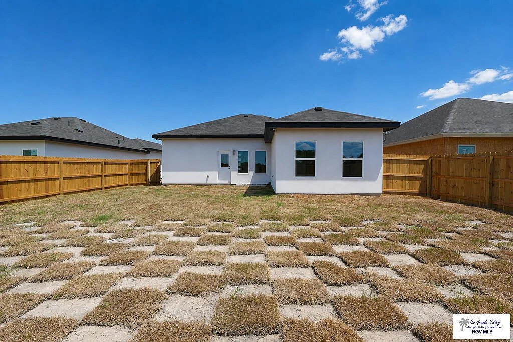17982 Redwood Street · 6