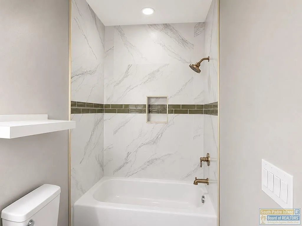3141 Juan Castillo Ave · 6