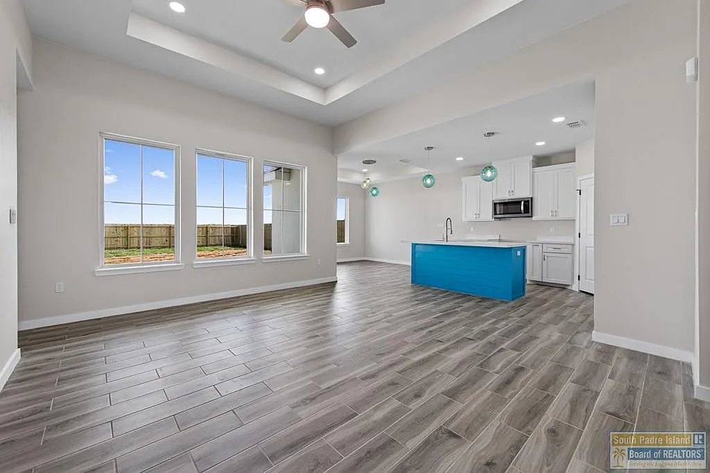 3151 Juan Castillo Ave · 5