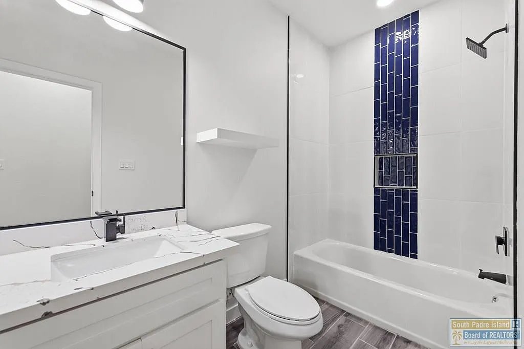 3221 Juan Castillo Ave · 4