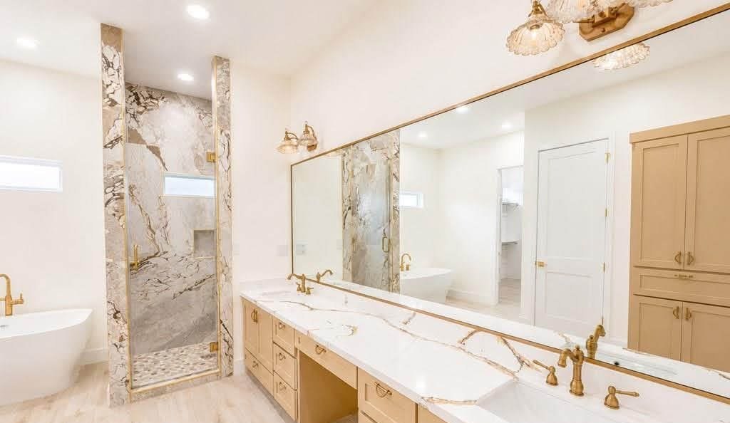 1313 Thacker Ln · 3