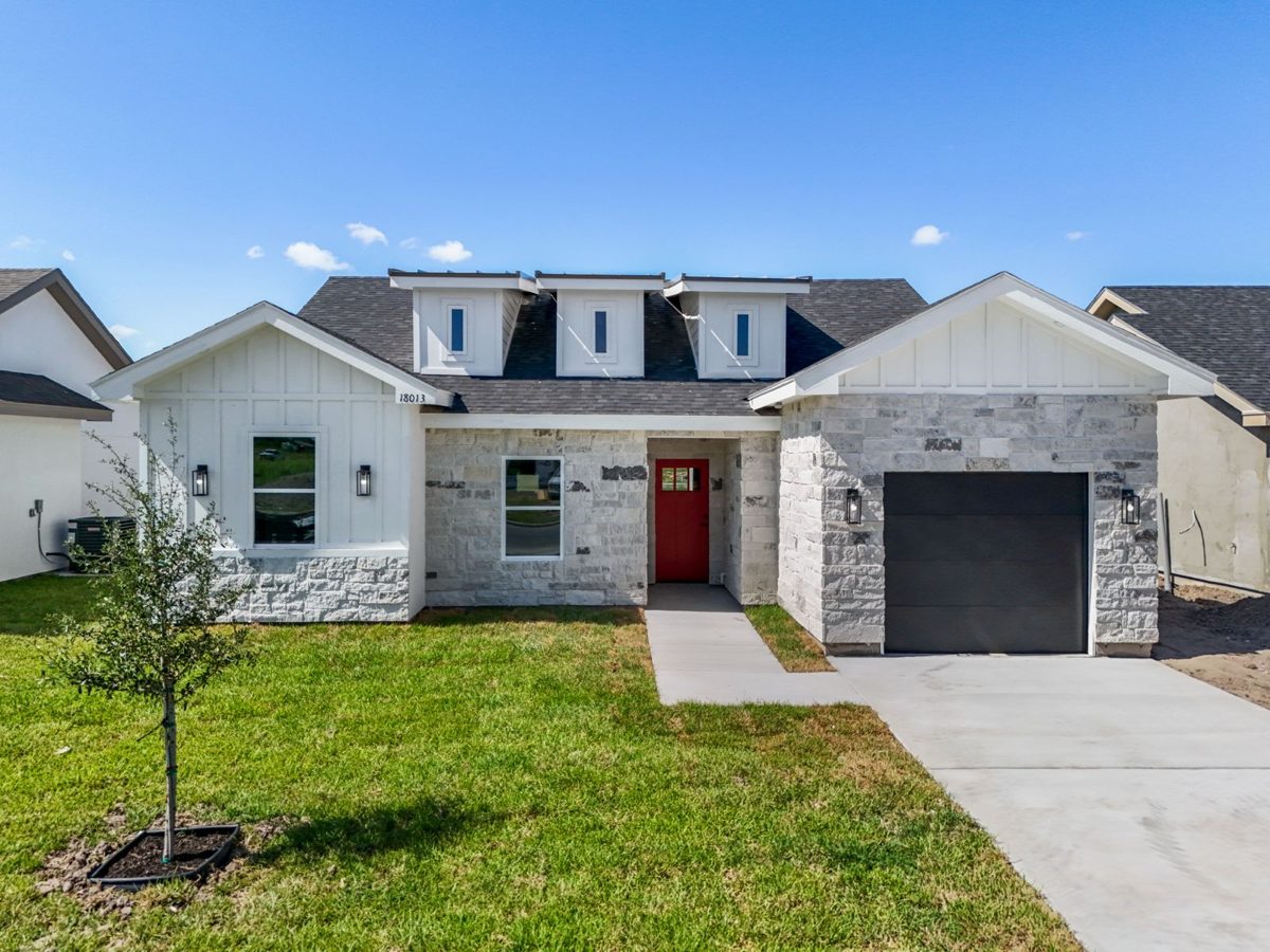 Leon Heights · Elsa, Texas