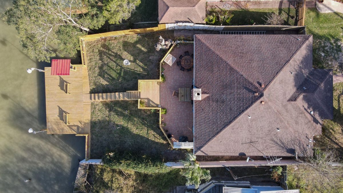 The Arroyo Waterfront House · 17