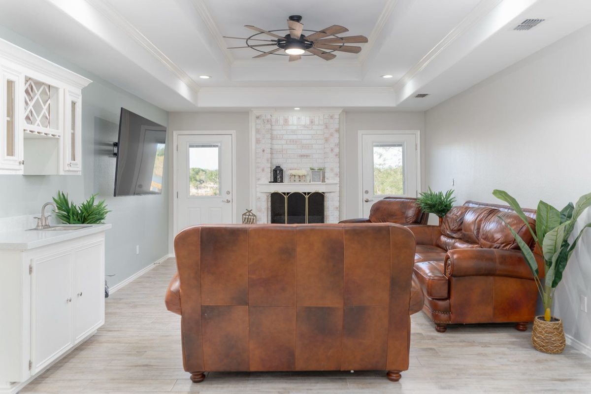 The Arroyo Waterfront House · 5